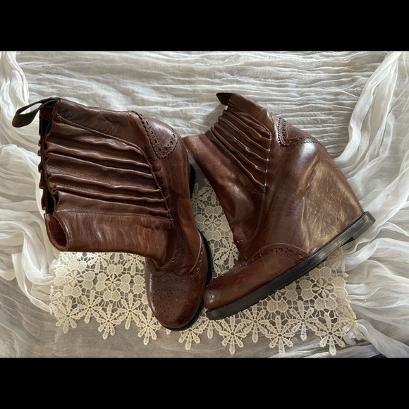 Wedge Ankle Boots Cognac Brown - size 6.5 - 7 - Picture 1 of 10